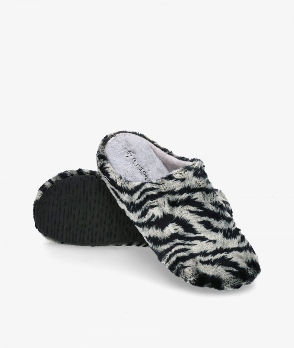 Garzón Slippers  15300 Garzón Slippers  15300