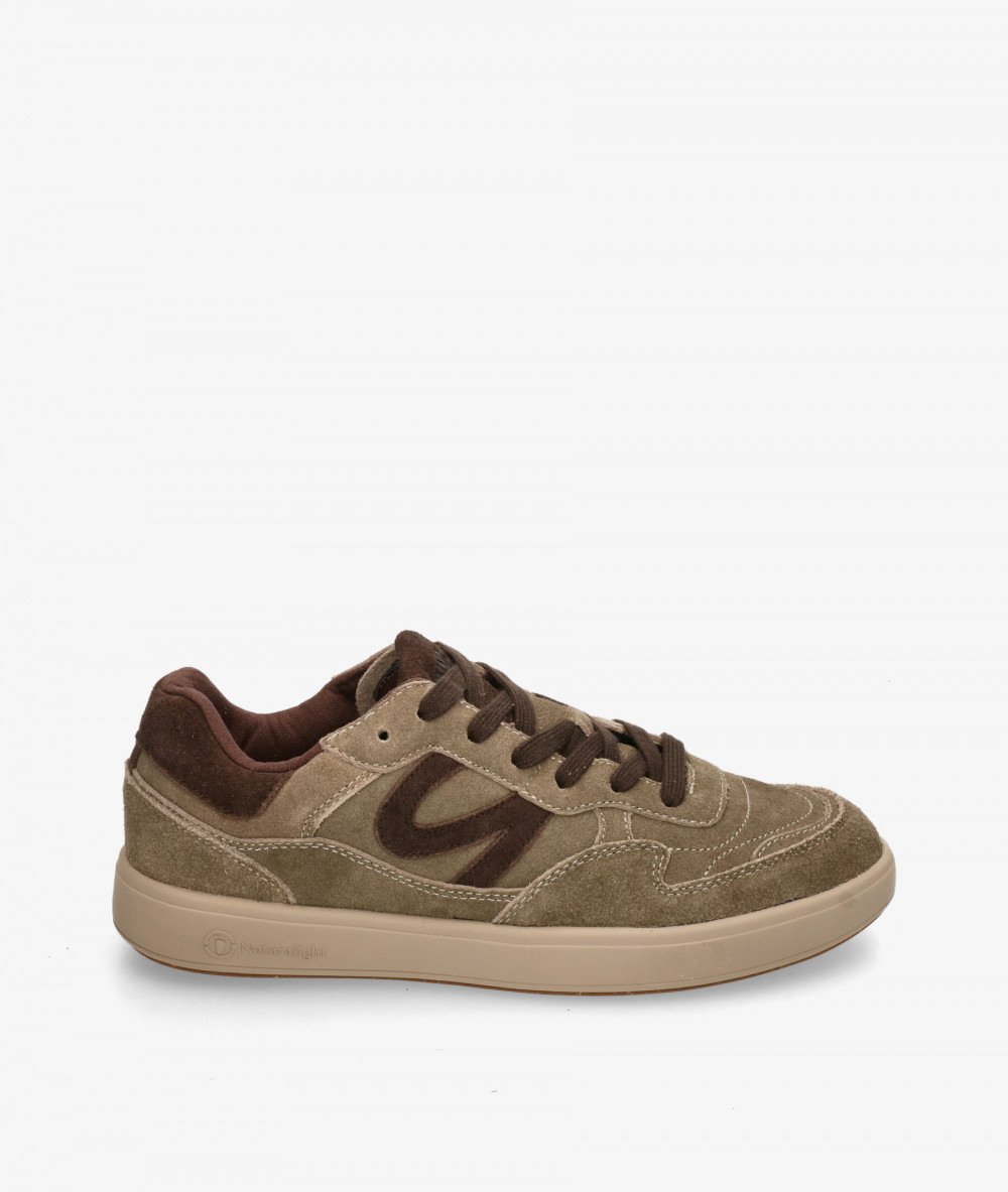 Deportivos Natural World  8456 en serraje taupe Deportivos Natural World  8456 en serraje taupe