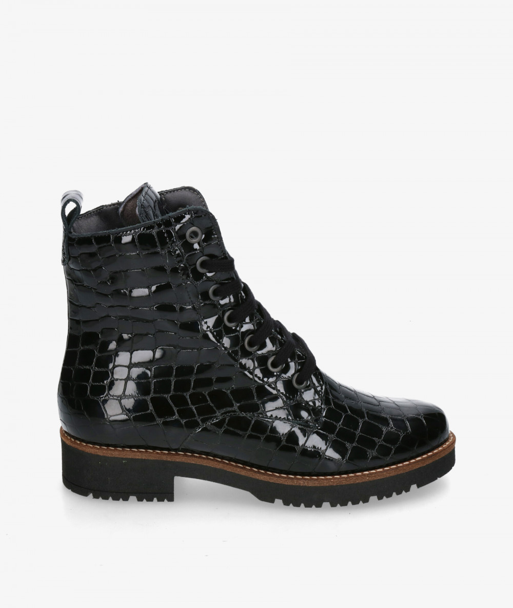 Botines Pitillos  10774 en charol negro Botines Pitillos  10774 en charol negro