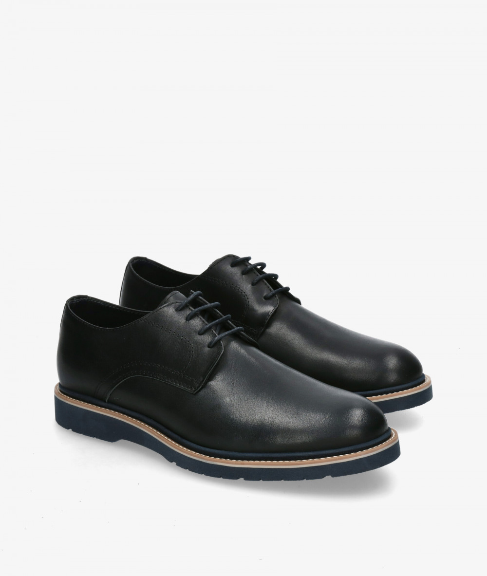 Zapatos de vestir Traveris 30807 en negro Zapatos de vestir Traveris 30807 en negro