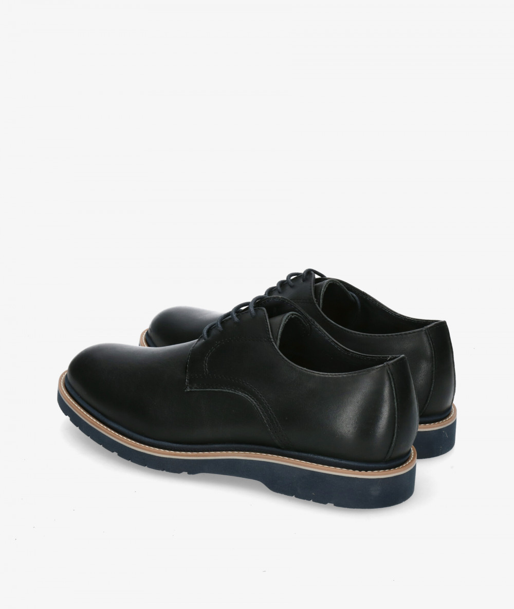 Zapatos de vestir Traveris 30807 en negro Zapatos de vestir Traveris 30807 en negro