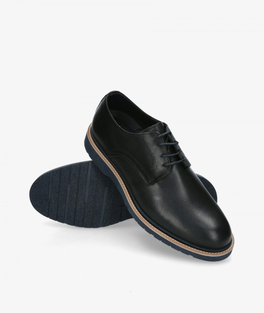 Zapatos de vestir Traveris 30807 en negro Zapatos de vestir Traveris 30807 en negro