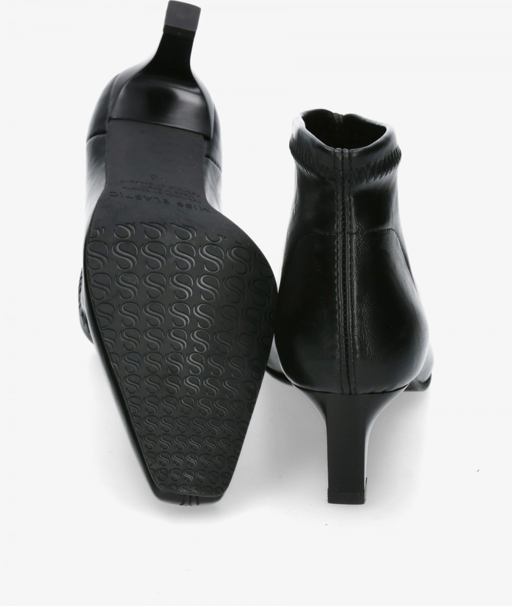 Botines pabloochoa.shoes  78102 en negro Botines pabloochoa.shoes  78102 en negro