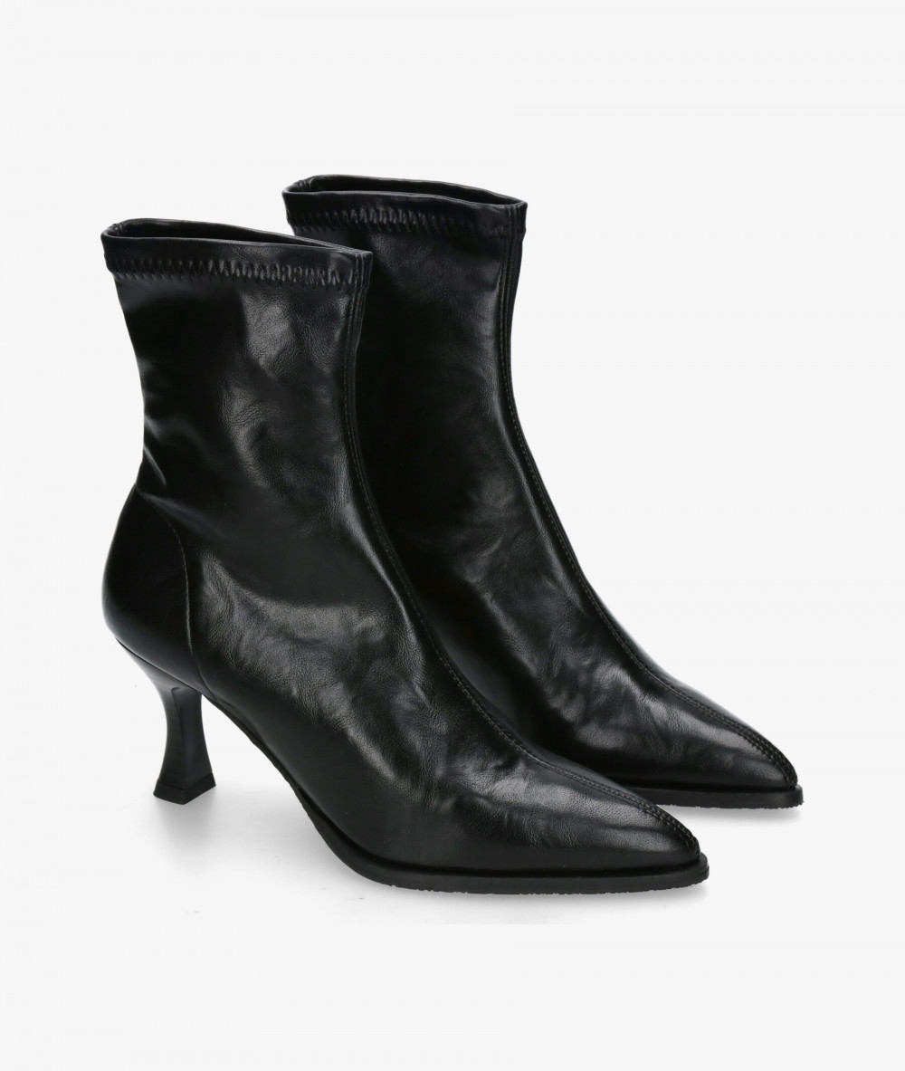 Botines pabloochoa.shoes  78039 en negro Botines pabloochoa.shoes  78039 en negro