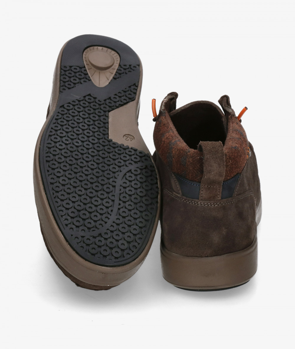 Zapatos casual St. Gallen POLI-02 en serraje marrón Zapatos casual St. Gallen POLI-02 en serraje marrón