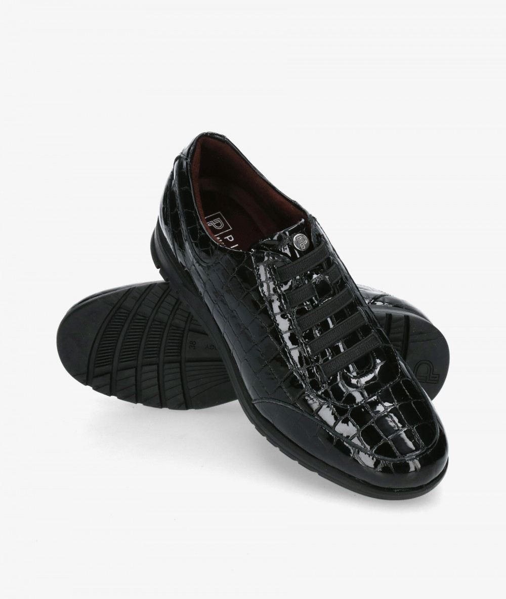 Blanco y negro everyday low heels shoes 20202 in black patent leather Blanco y negro everyday low heels shoes 20202 in black patent leather