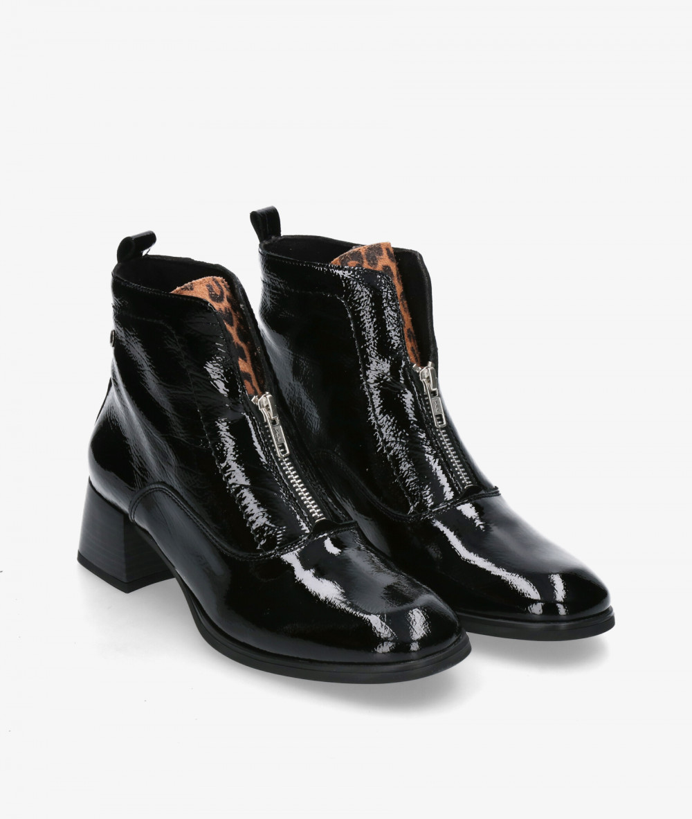 Botines pabloochoa.shoes  4463 en charol negro