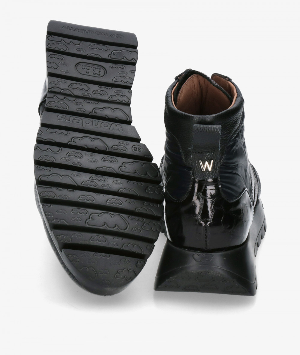 Deportivos Wonders  A-2493 en negro