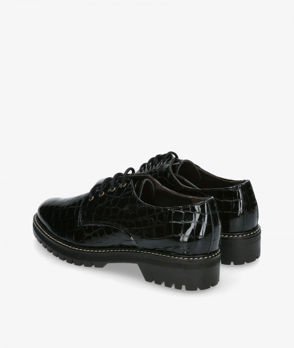 Kénnebec Oxford shoes 684 in black patent leather Kénnebec Oxford shoes 684 in black patent leather