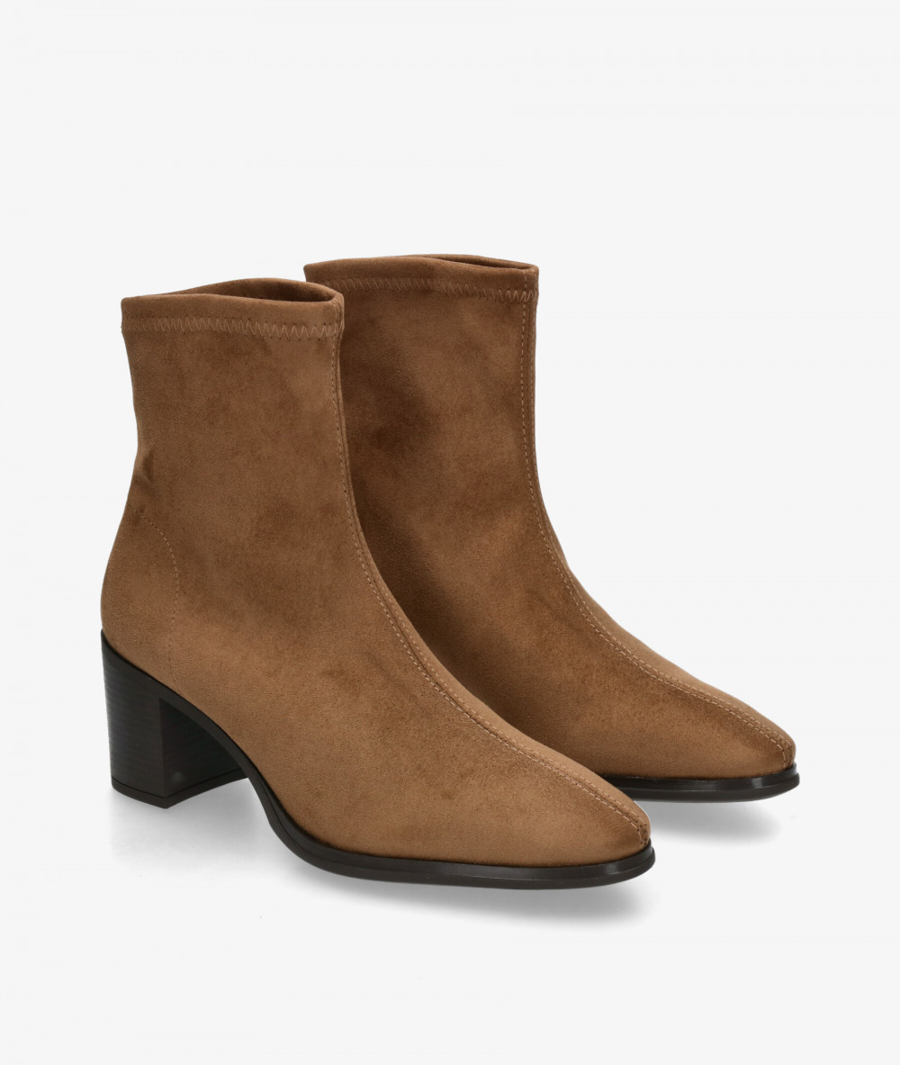 Botines pabloochoa.shoes 78200 en taupe