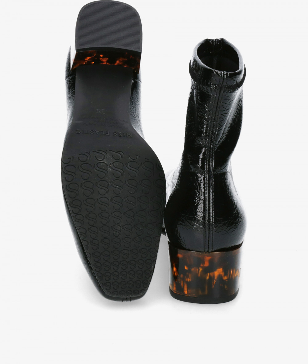 Botines pabloochoa.shoes 78236 en charol negro