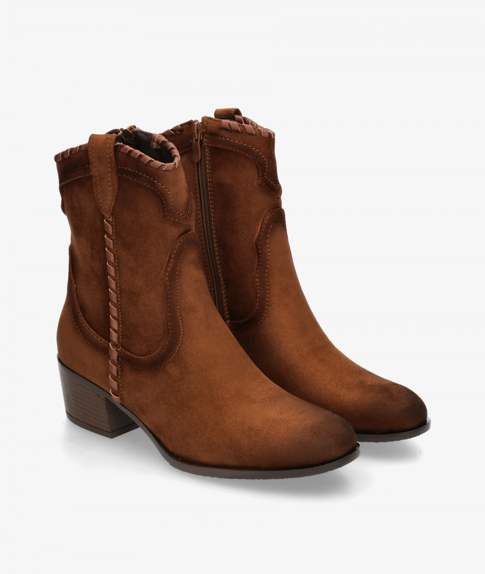 Amarpies Ankle boots  29505 in leather Amarpies Ankle boots  29505 in leather