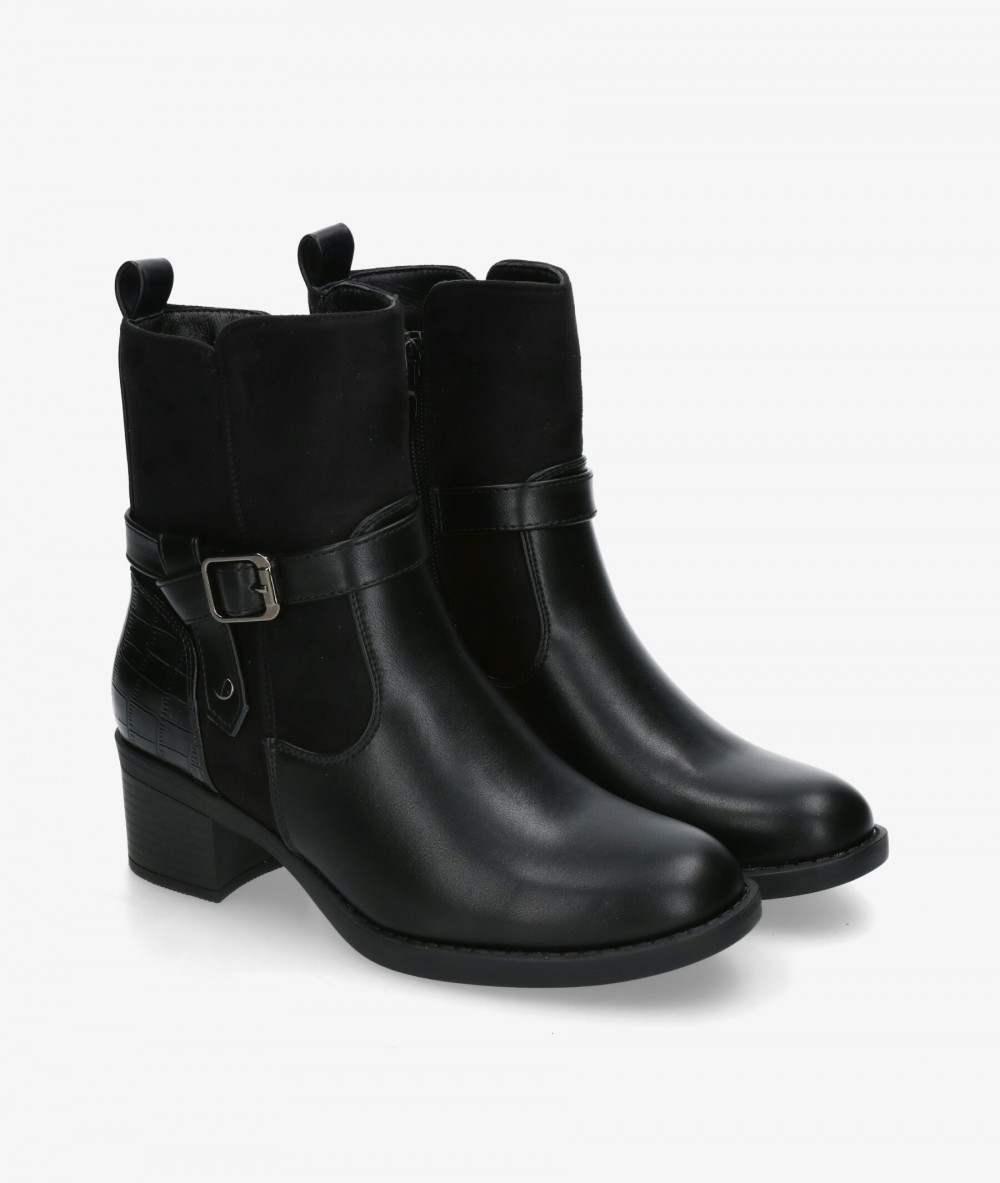 Amarpies Ankle boots  29508 in black Amarpies Ankle boots  29508 in black