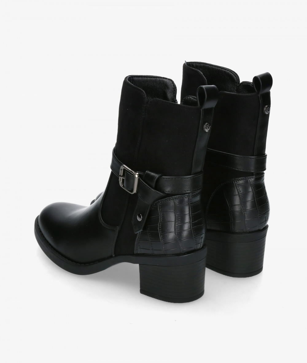 Amarpies Ankle boots  29508 in black Amarpies Ankle boots  29508 in black
