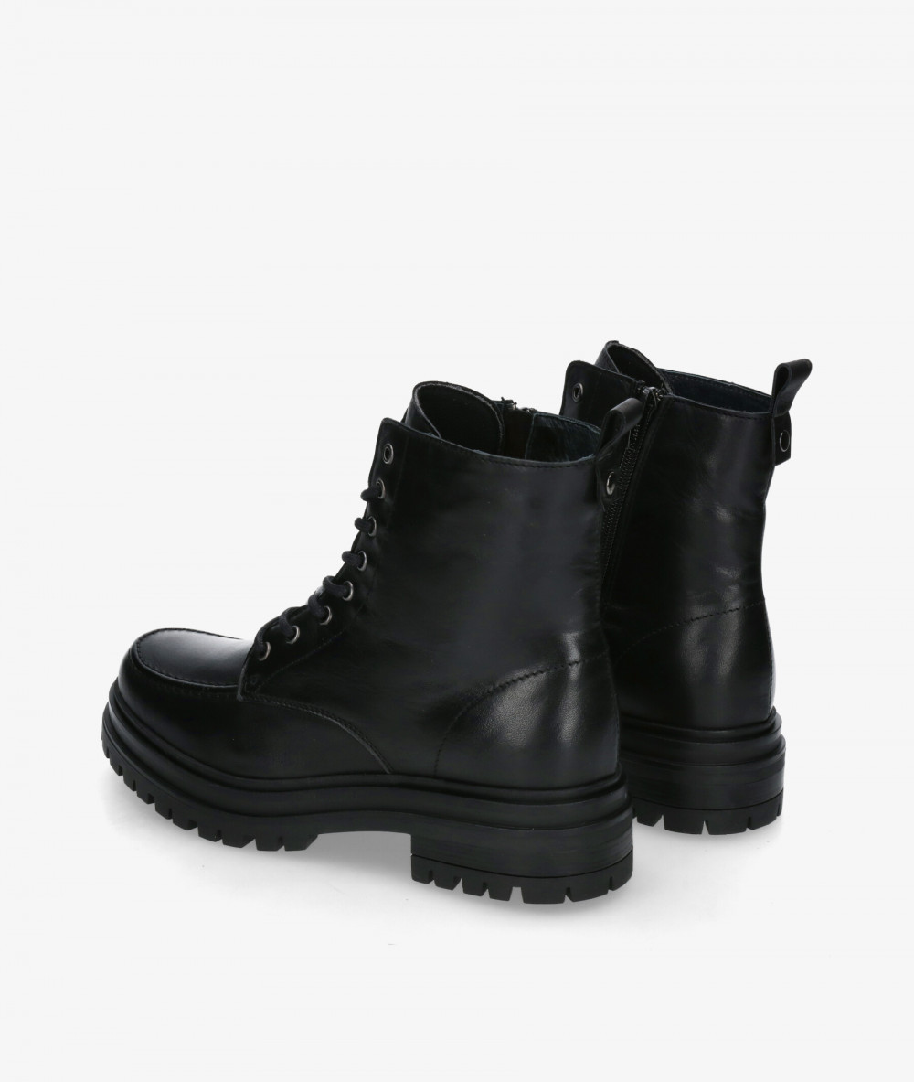 Botines Traveris B-3502 en negro