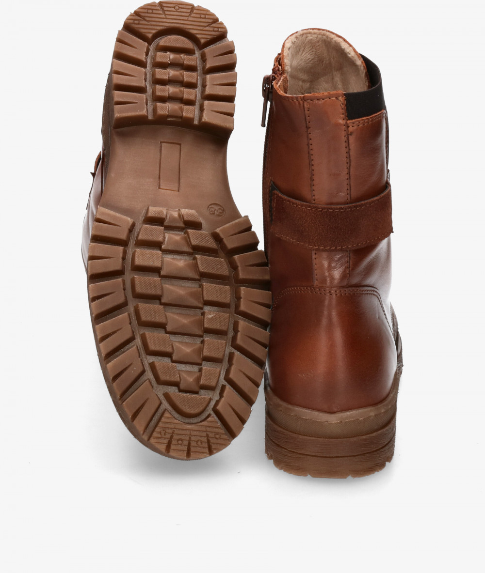 Botines Traveris IB-24178 en cuero