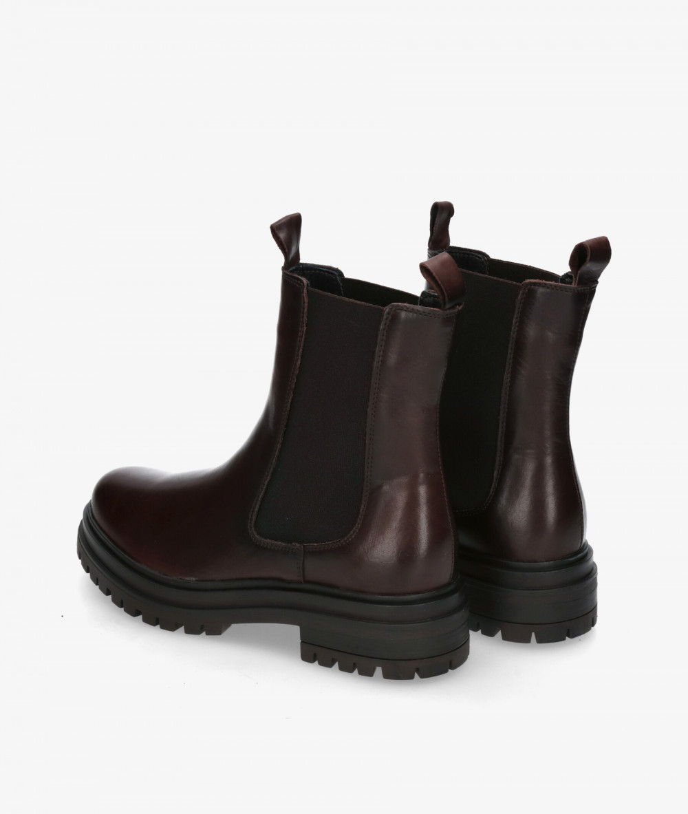 Botines Traveris B 2577 en líbano