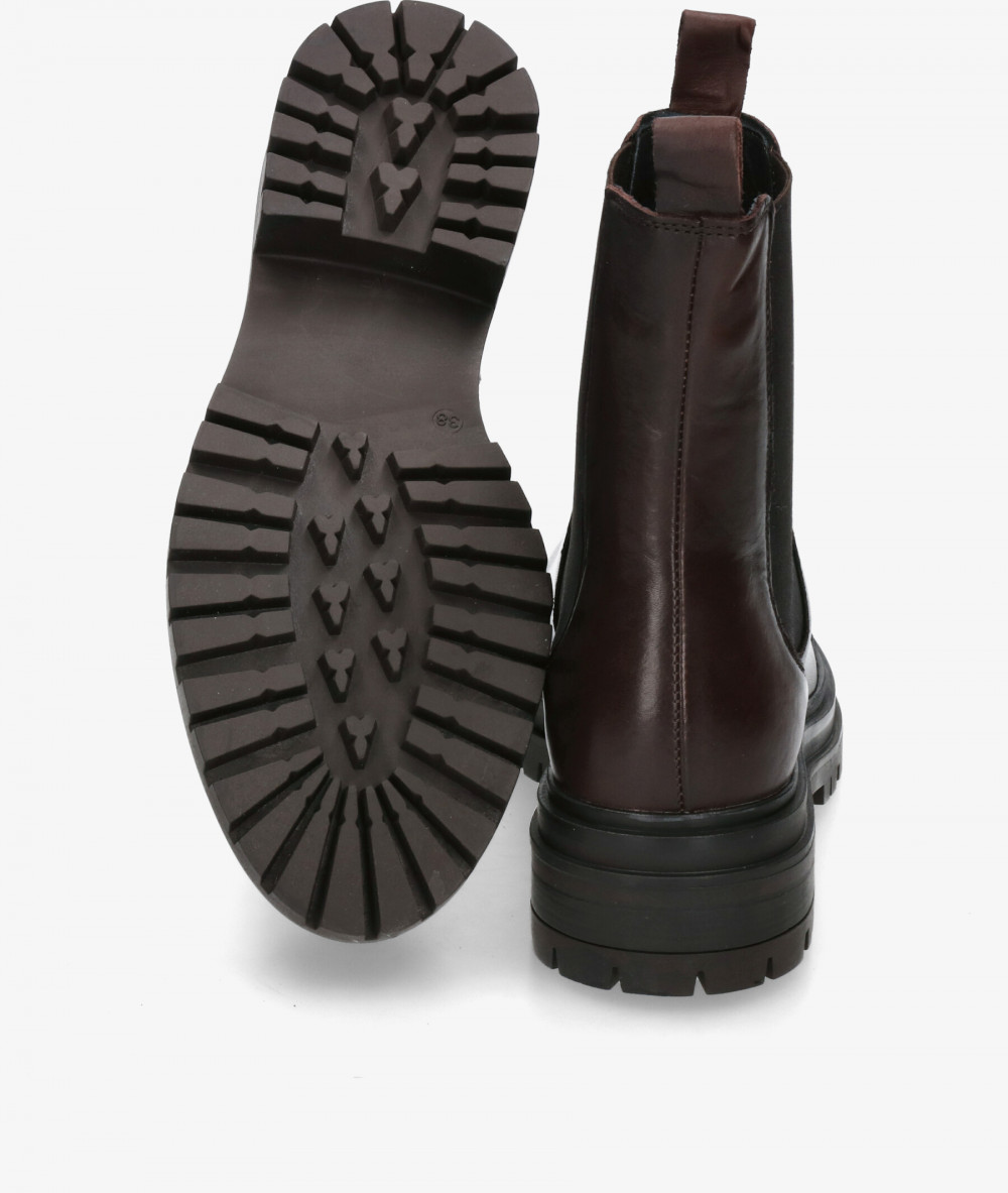 Botines Traveris B 2577 en líbano