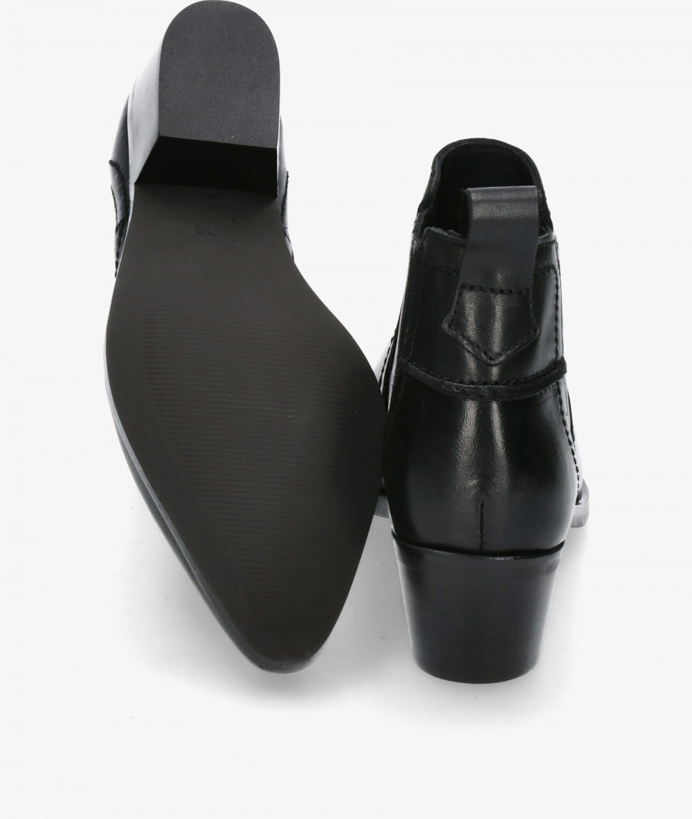 Botines LOL  KORA 7231 en negro Botines LOL  KORA 7231 en negro