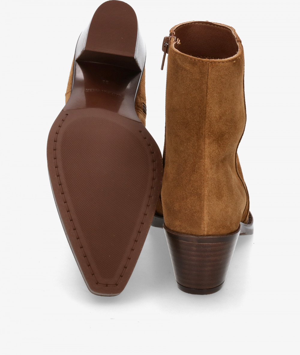 Botines Alpe  5538 en serraje cuero