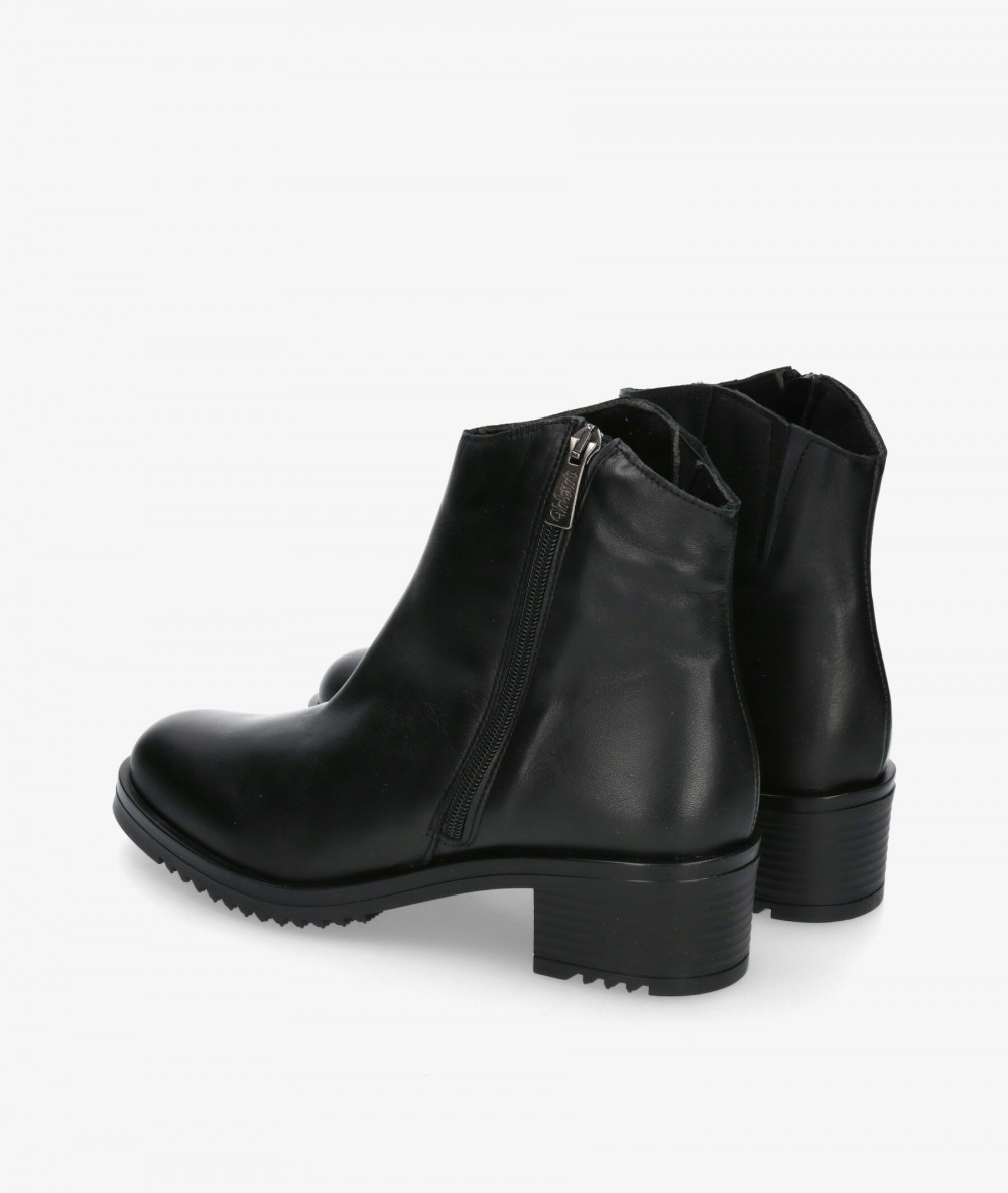 Botines Valeria´s 2328 en negro