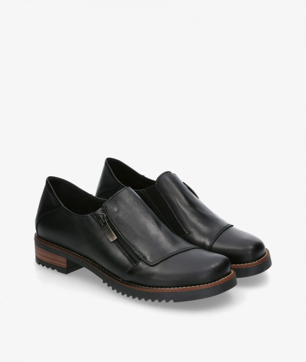 Zapatos planos Valeria´s 2301 en negro