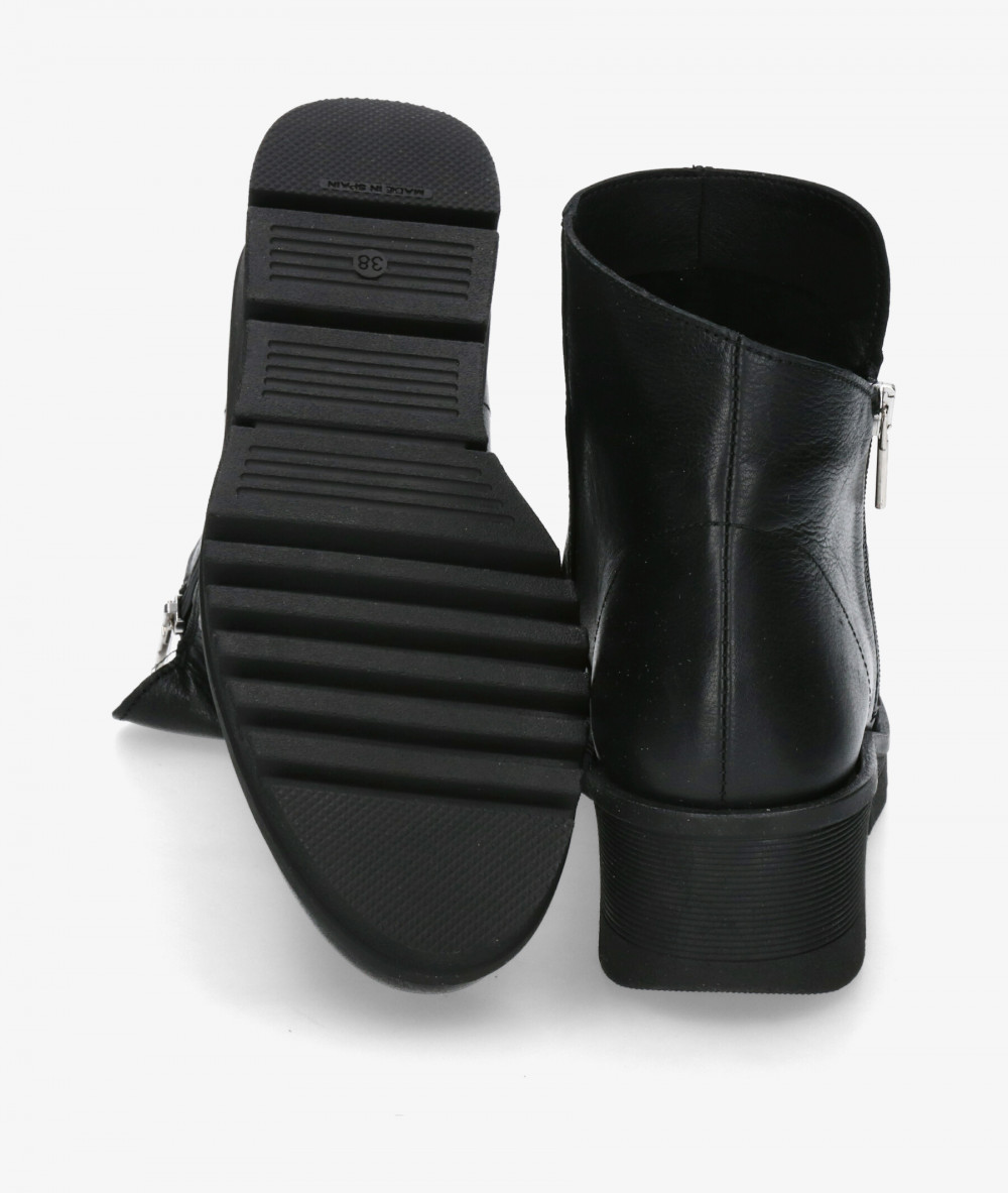 Botines pabloochoa.shoes MIA 10 en negro