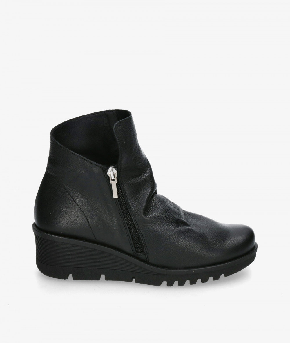 Botines pabloochoa.shoes MIA 10 en negro