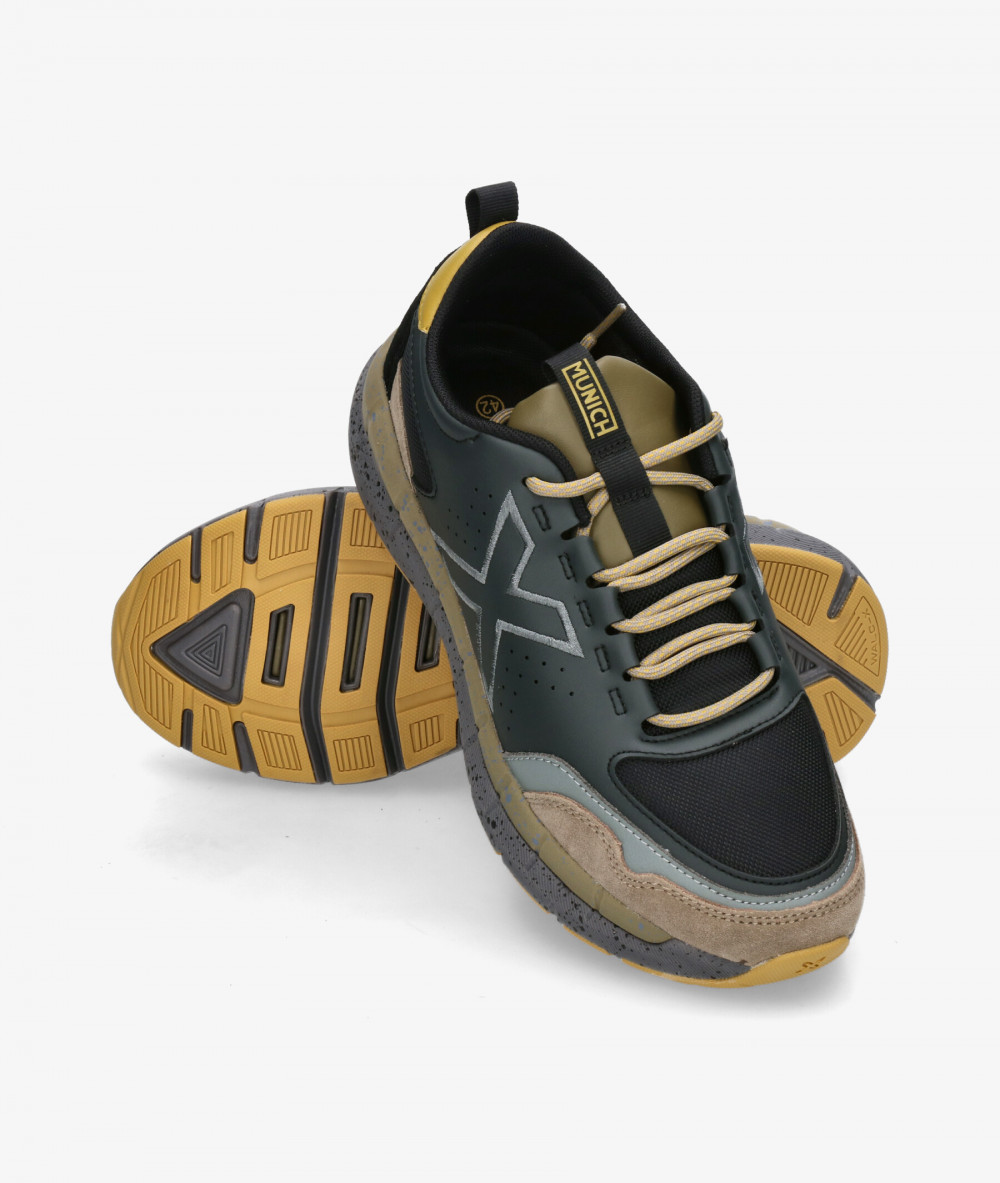 Deportivos MUNICH  KAVA en negro