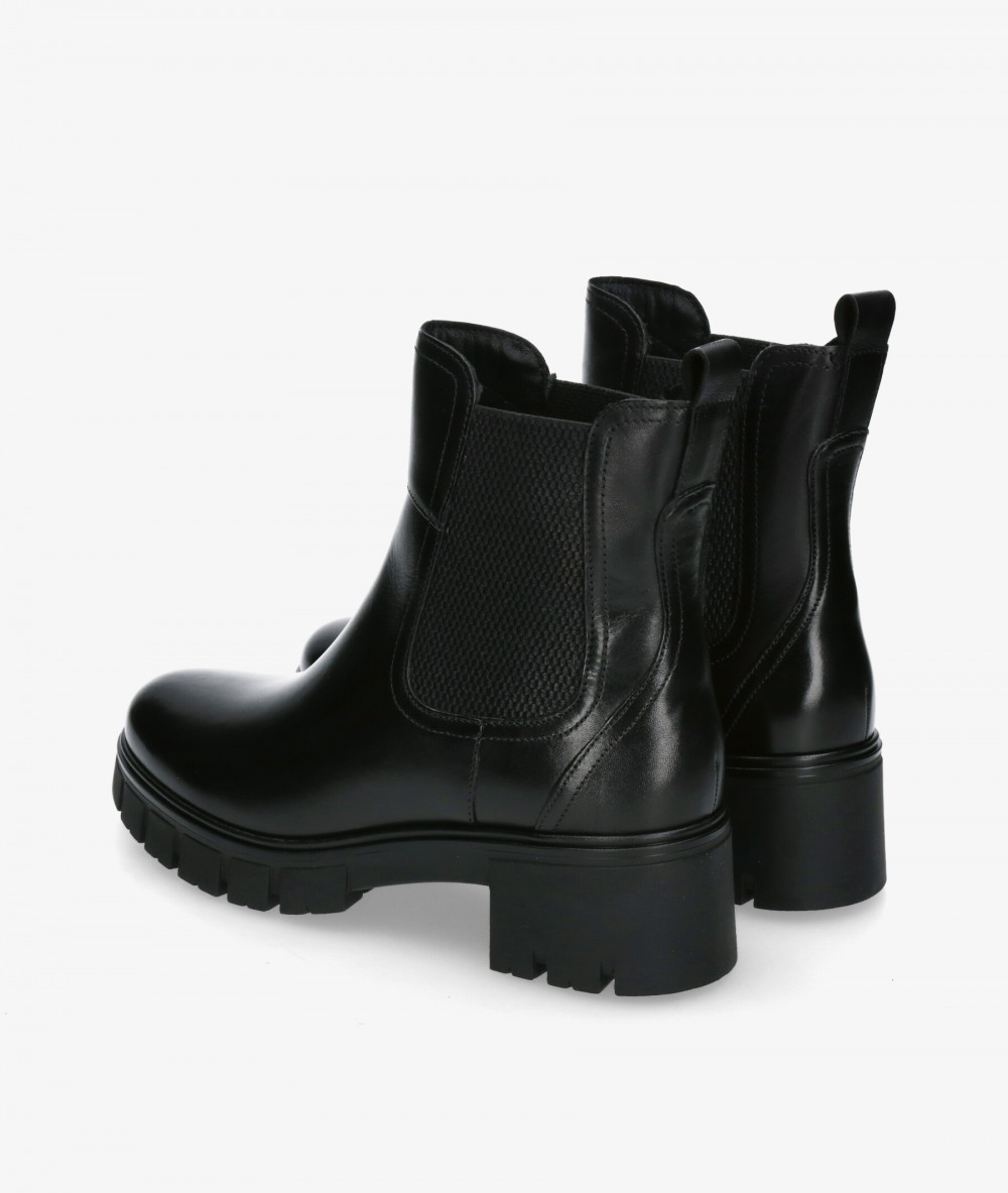 Botines Traveris  LOR40-1676 en negro