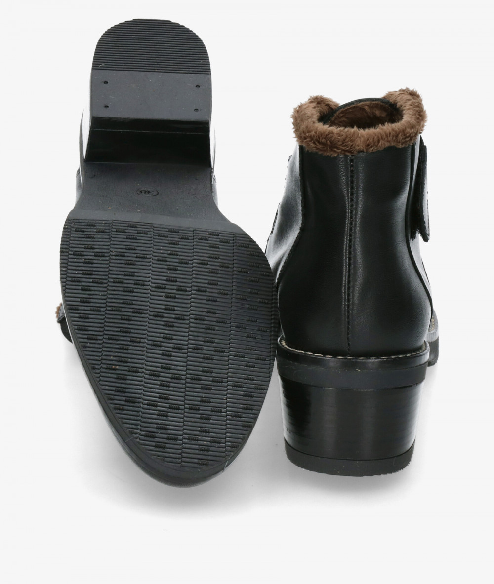 Botines Kénnebec  568 en negro