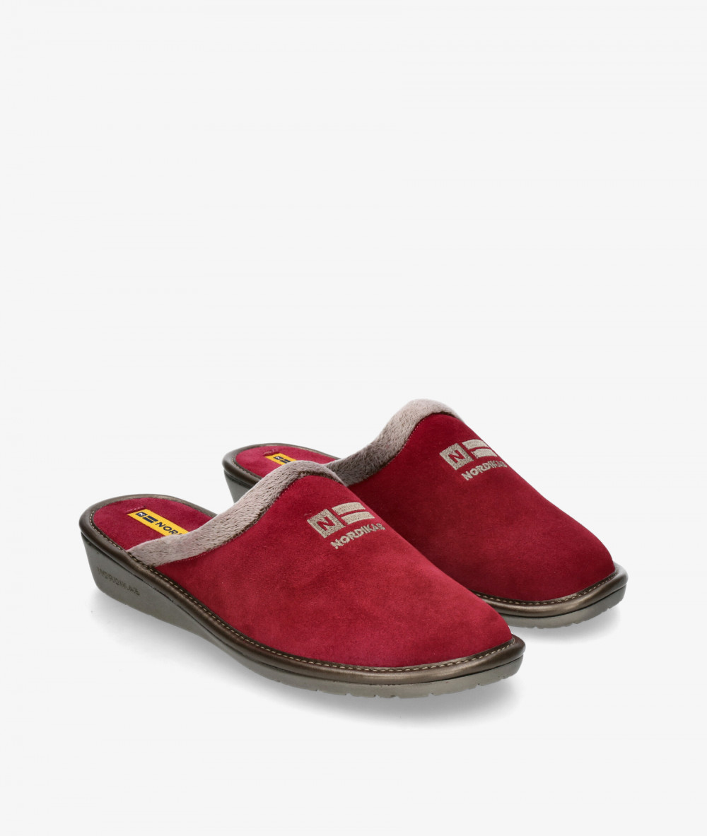 Chinela Nordikas 238-O/8  en serraje burdeos