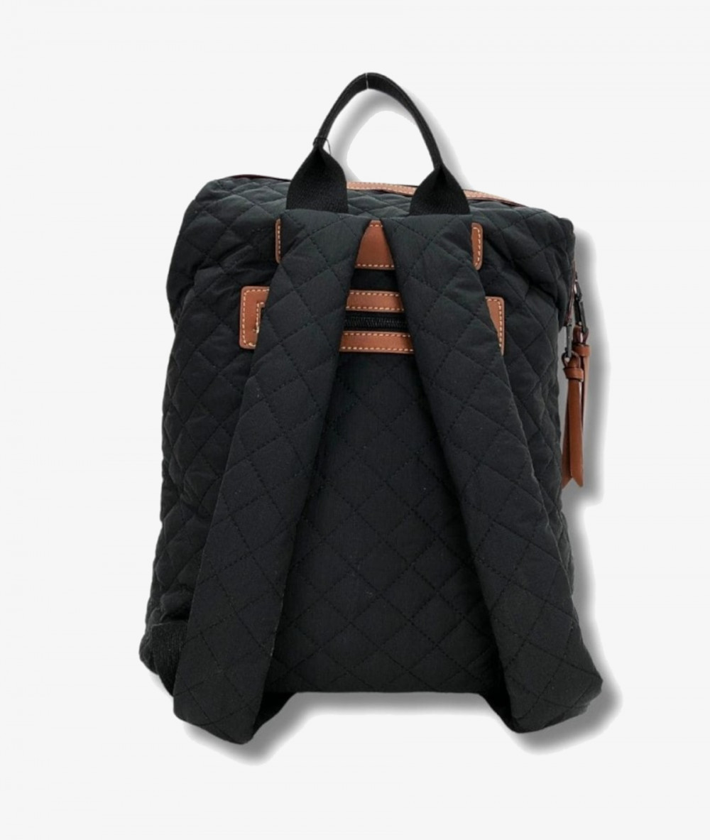 Elevate your look! Our Backpack collection a combination of design, quality and comfort for your daily outfits