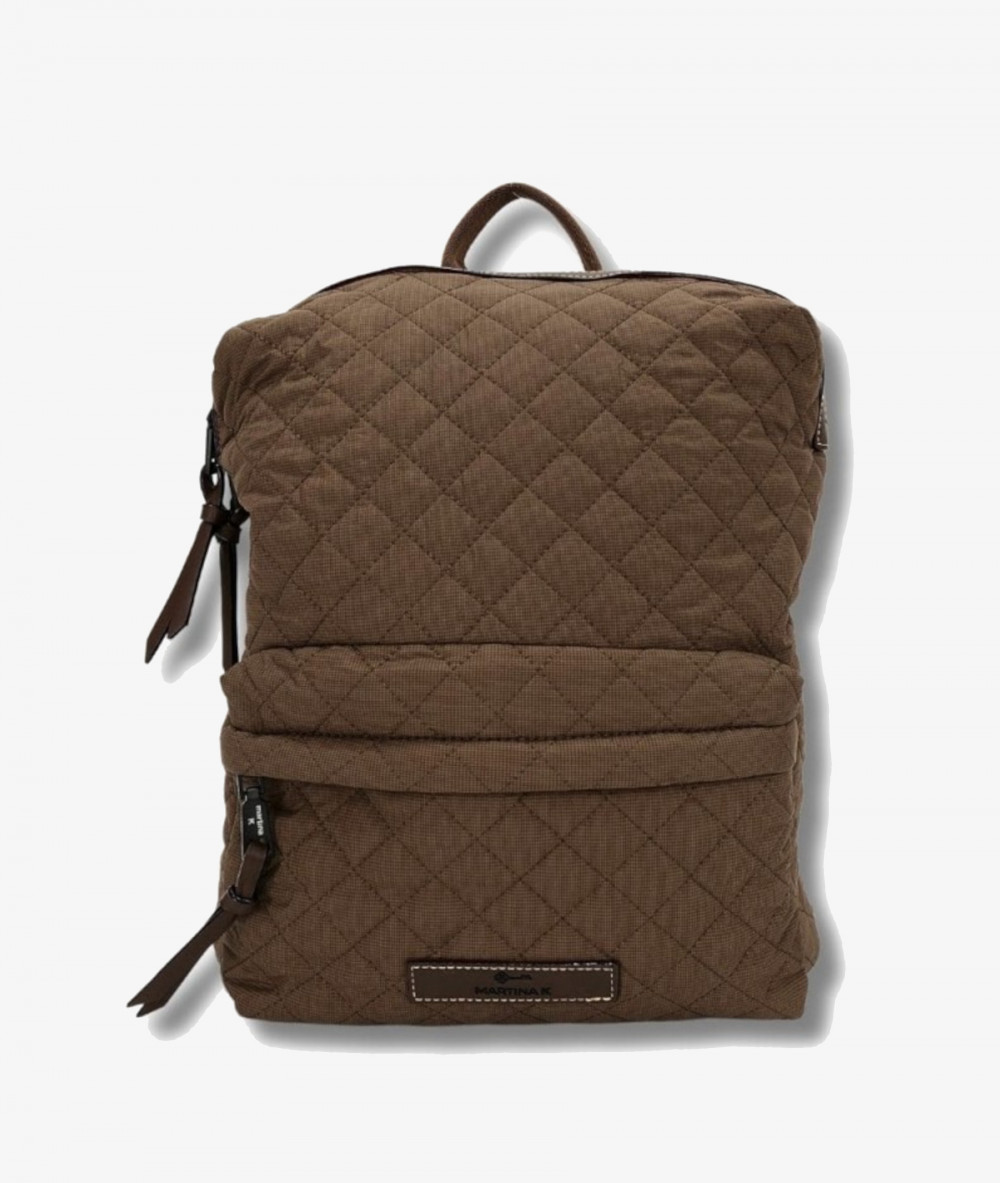 Elevate your look! Our Backpack collection a combination of design, quality and comfort for your daily outfits