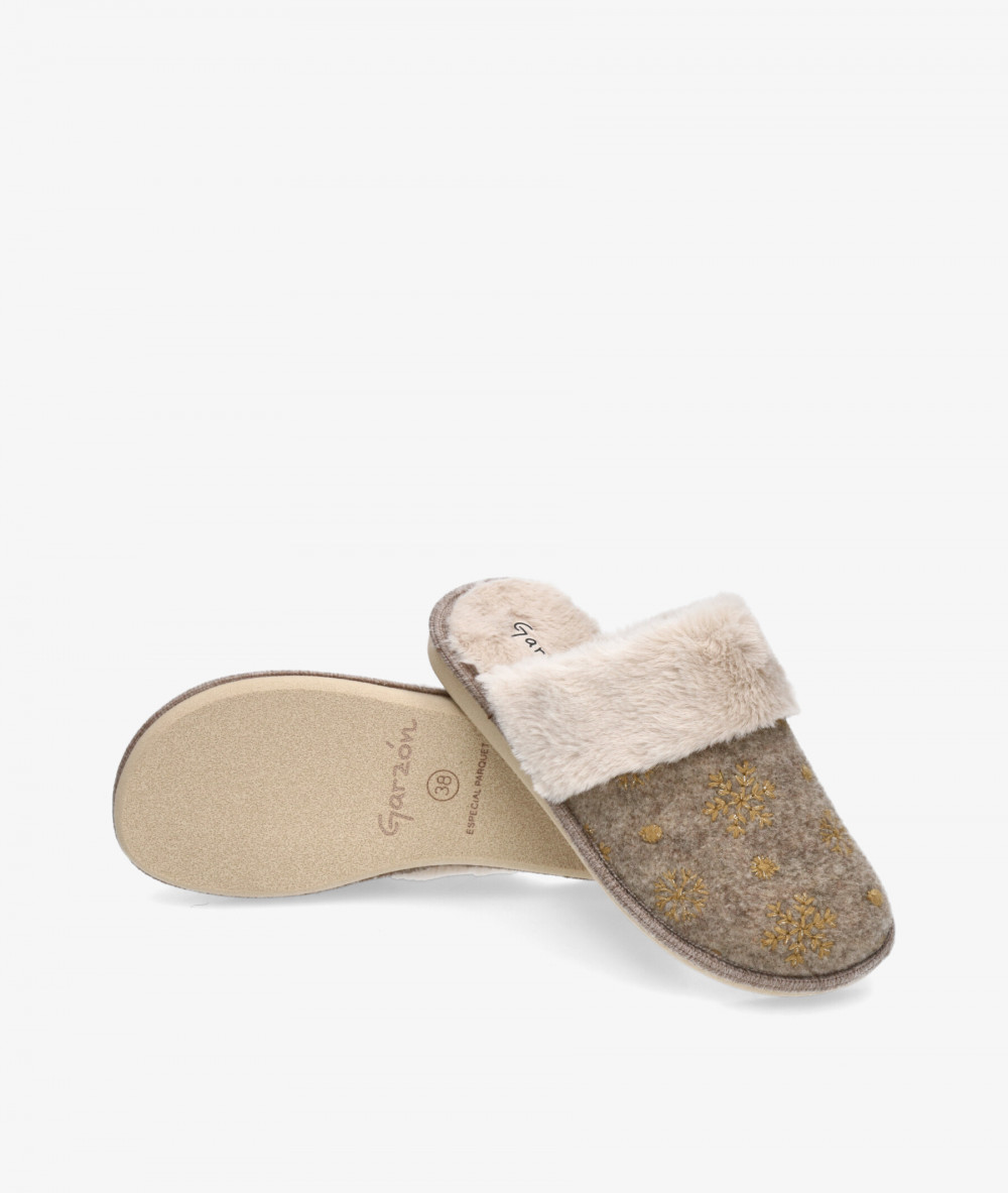 Garzón Slippers  P155