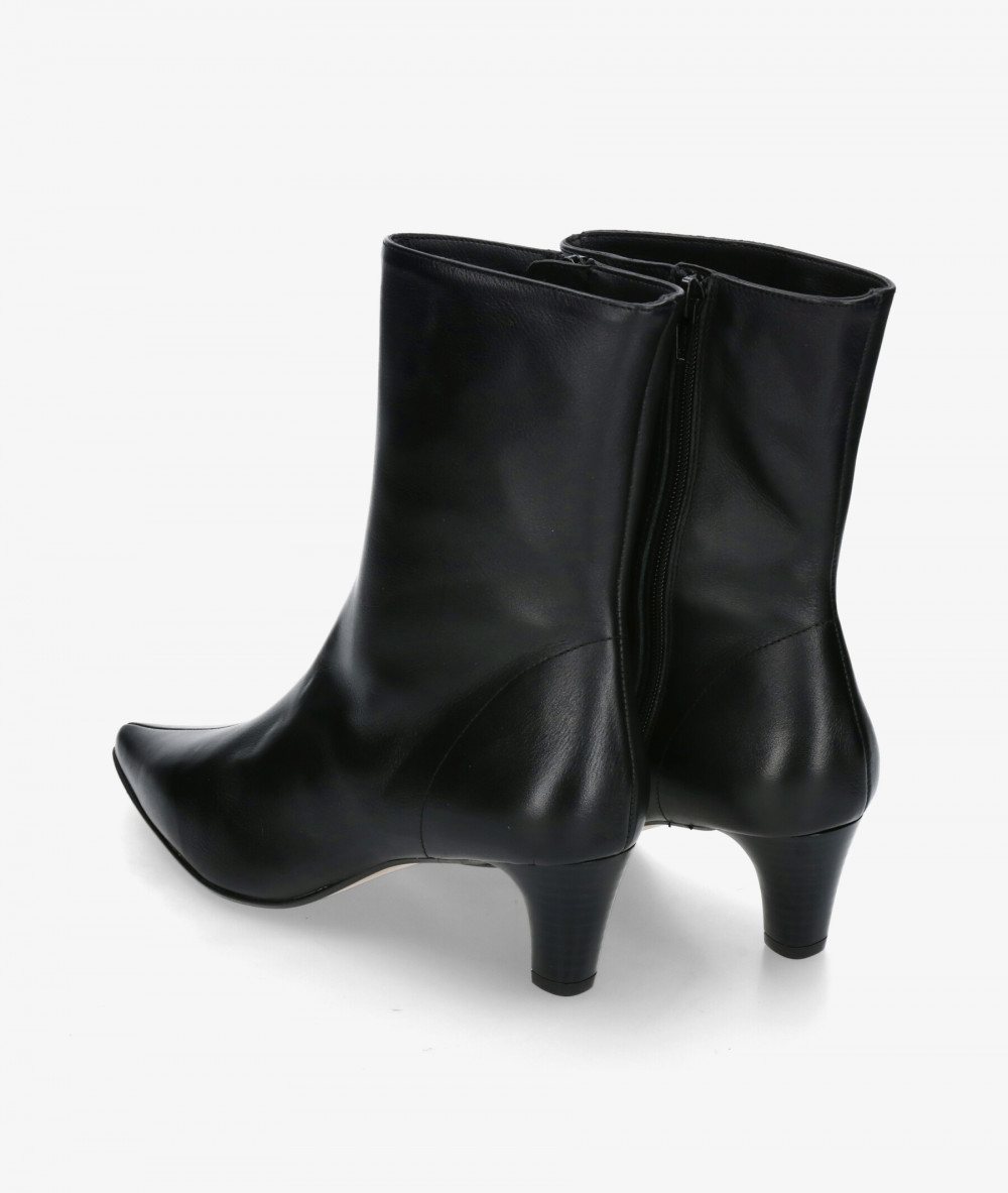 Botines bloom&you  CATA en negro