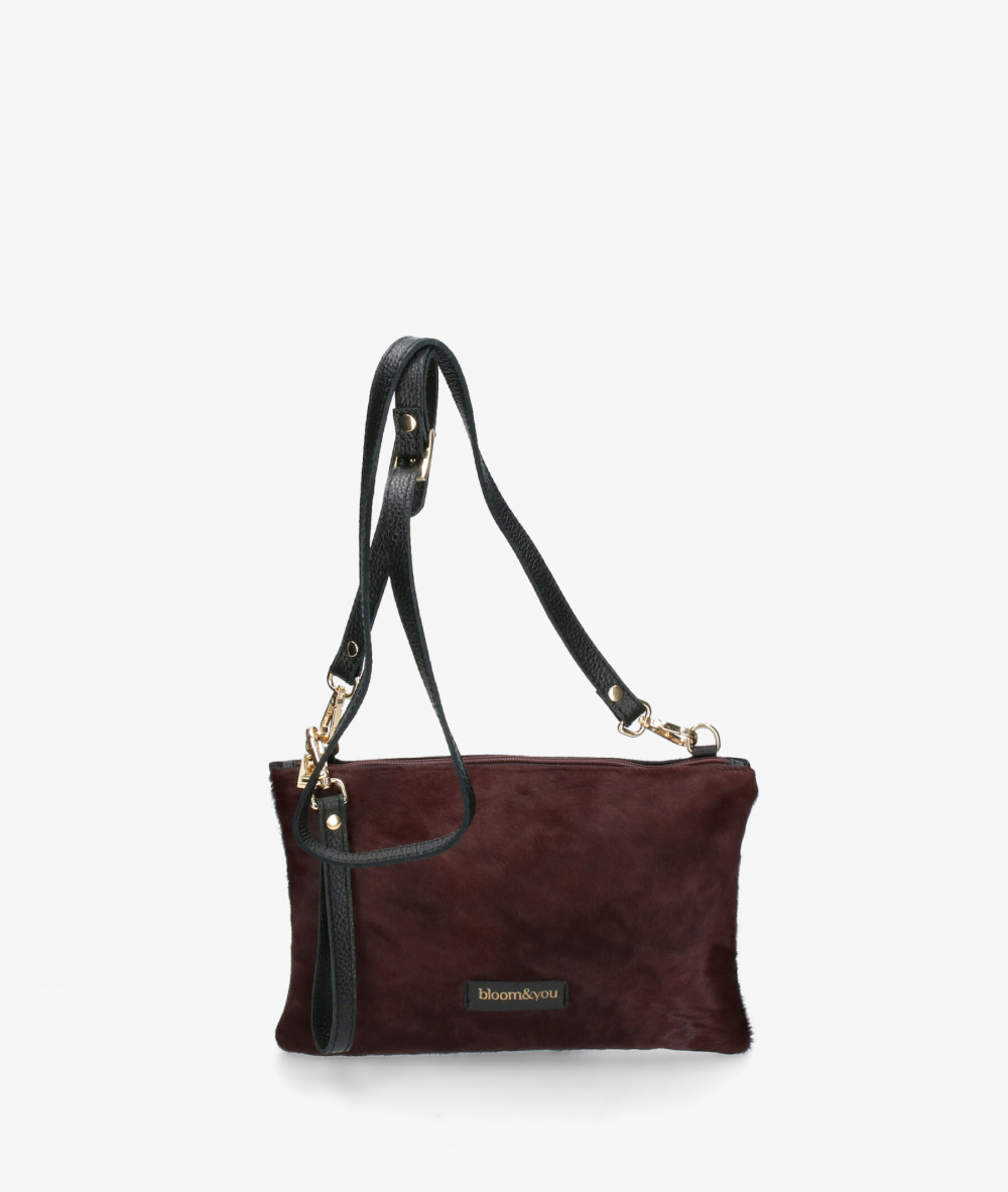 Elevate your look! Our Bag collection a combination of design, quality and comfort for your daily outfits