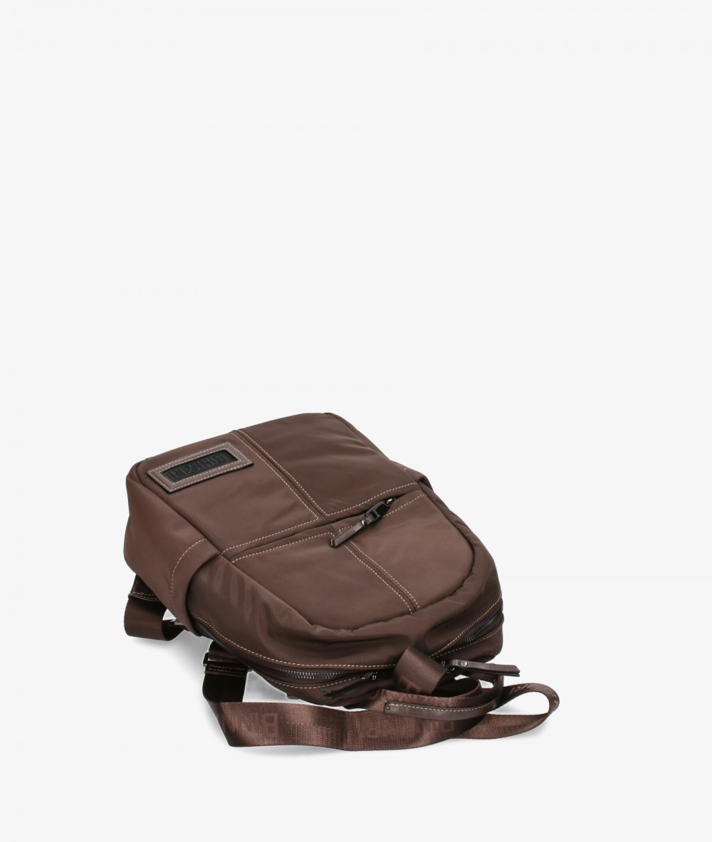 Elevate your look! Our Backpack collection a combination of design, quality and comfort for your daily outfits