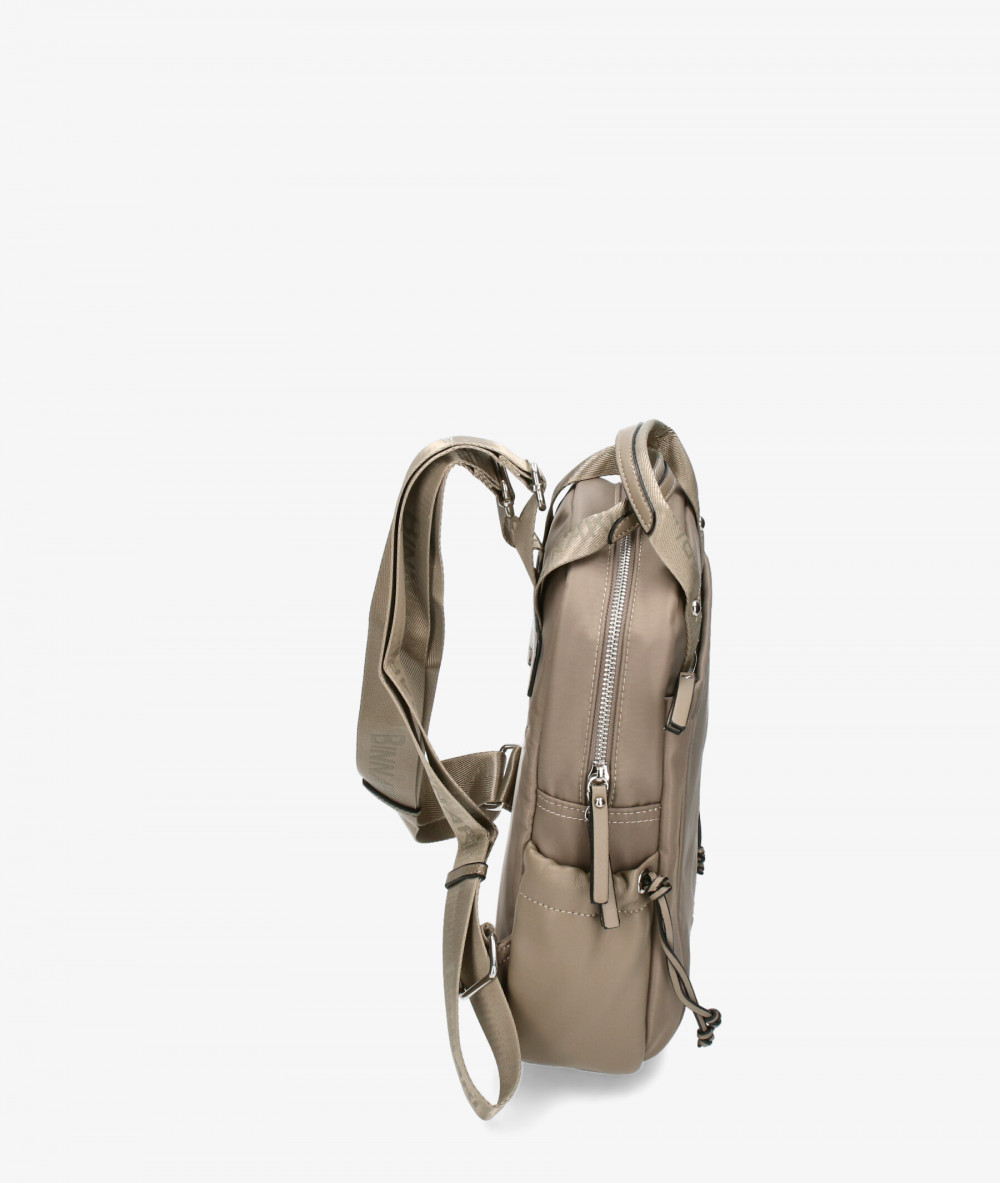 Elevate your look! Our Backpack collection a combination of design, quality and comfort for your daily outfits