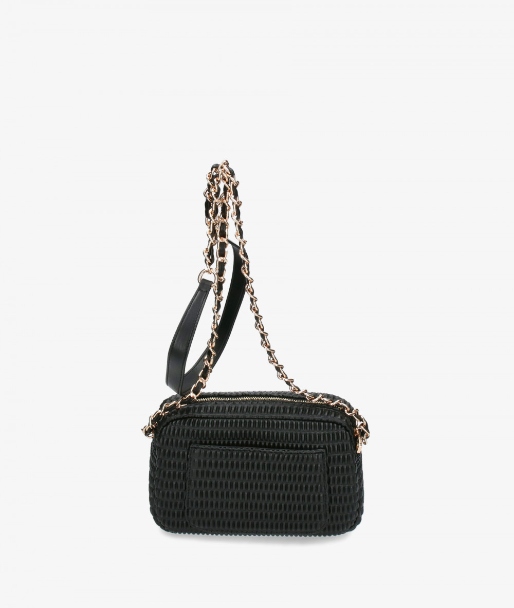 Elevate your look! Our Bag collection a combination of design, quality and comfort for your daily outfits