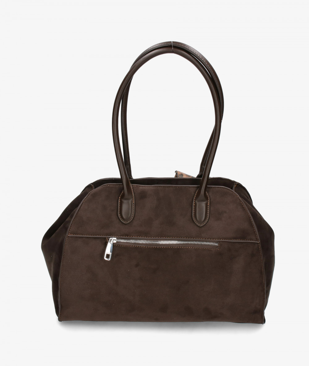 Elevate your look! Our Bag collection a combination of design, quality and comfort for your daily outfits