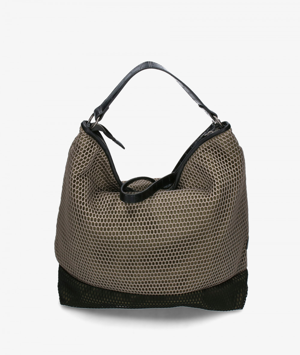 Elevate your look! Our Bag collection a combination of design, quality and comfort for your daily outfits