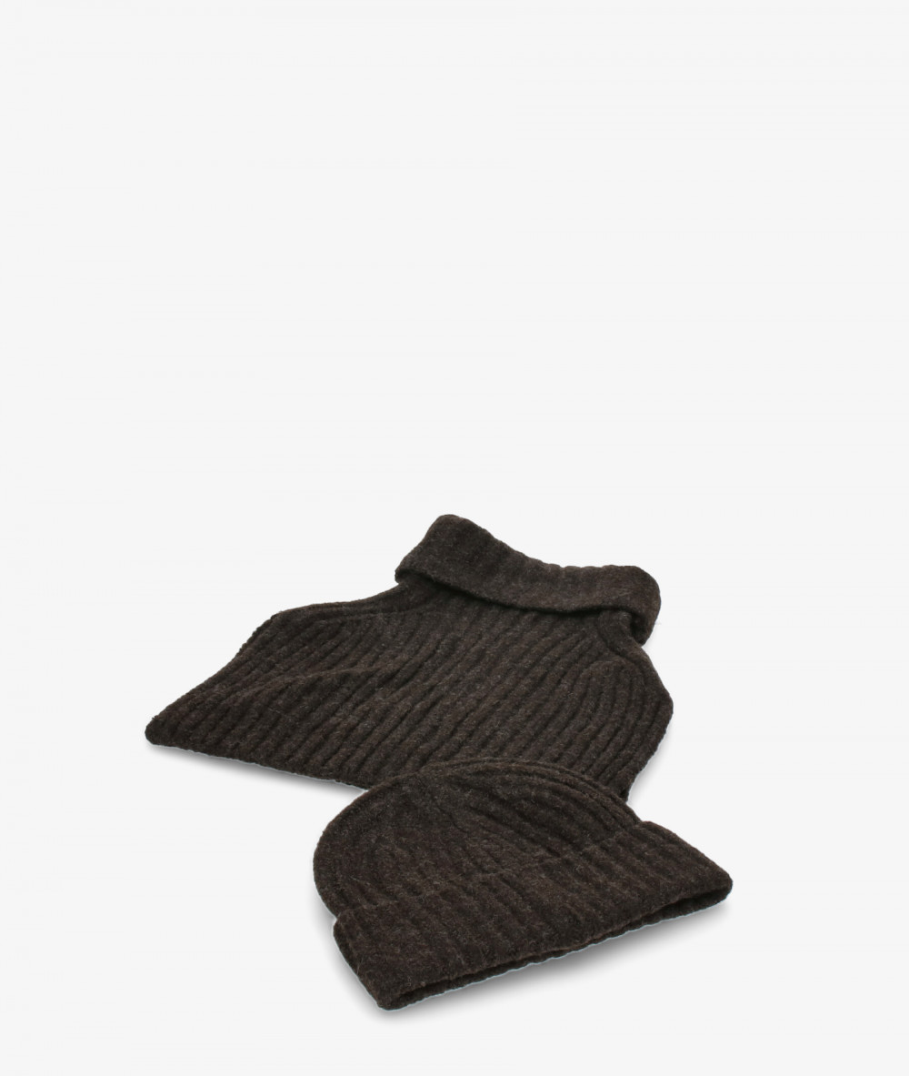 Elevate your look! Our Clothing collection a combination of design, quality and comfort for your daily outfits