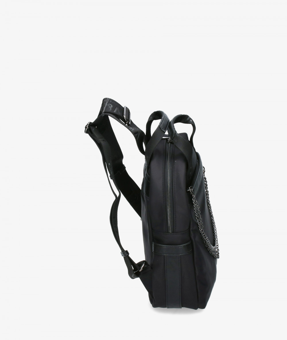 Elevate your look! Our Backpack collection a combination of design, quality and comfort for your daily outfits