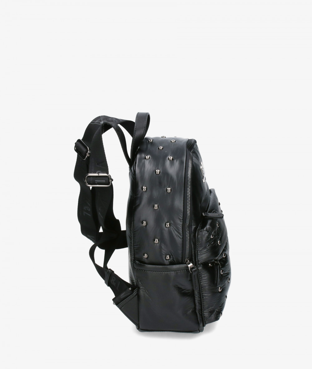 Elevate your look! Our Backpack collection a combination of design, quality and comfort for your daily outfits