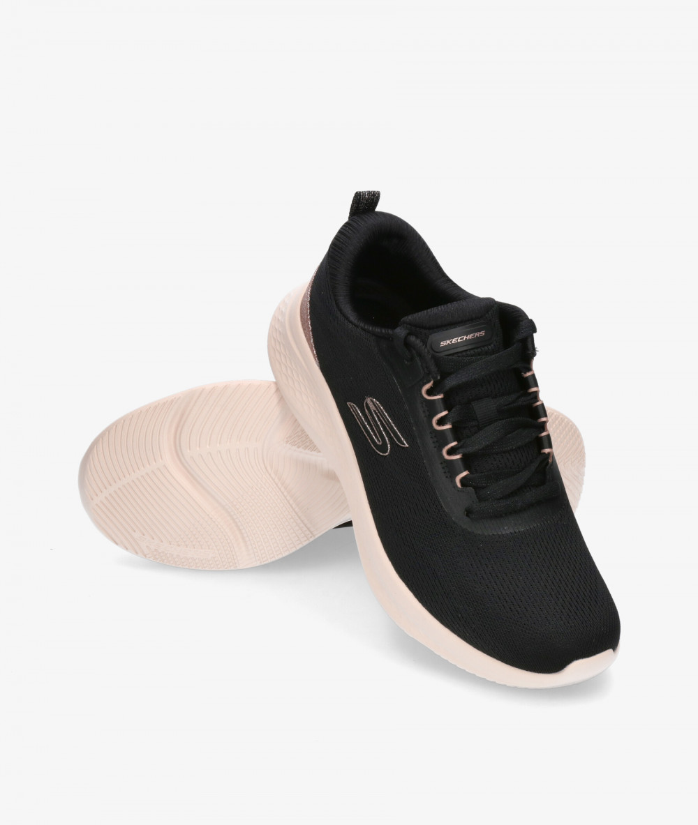 Deportivos Skechers 150629 en negro