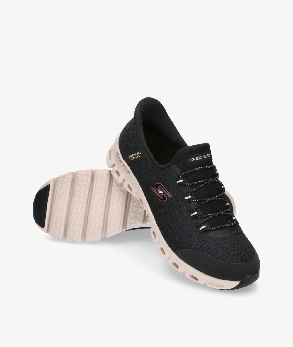 Deportivos Skechers 104557 en negro