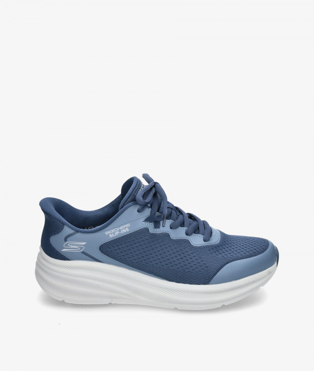 Deportivos Skechers 118431 en jeans