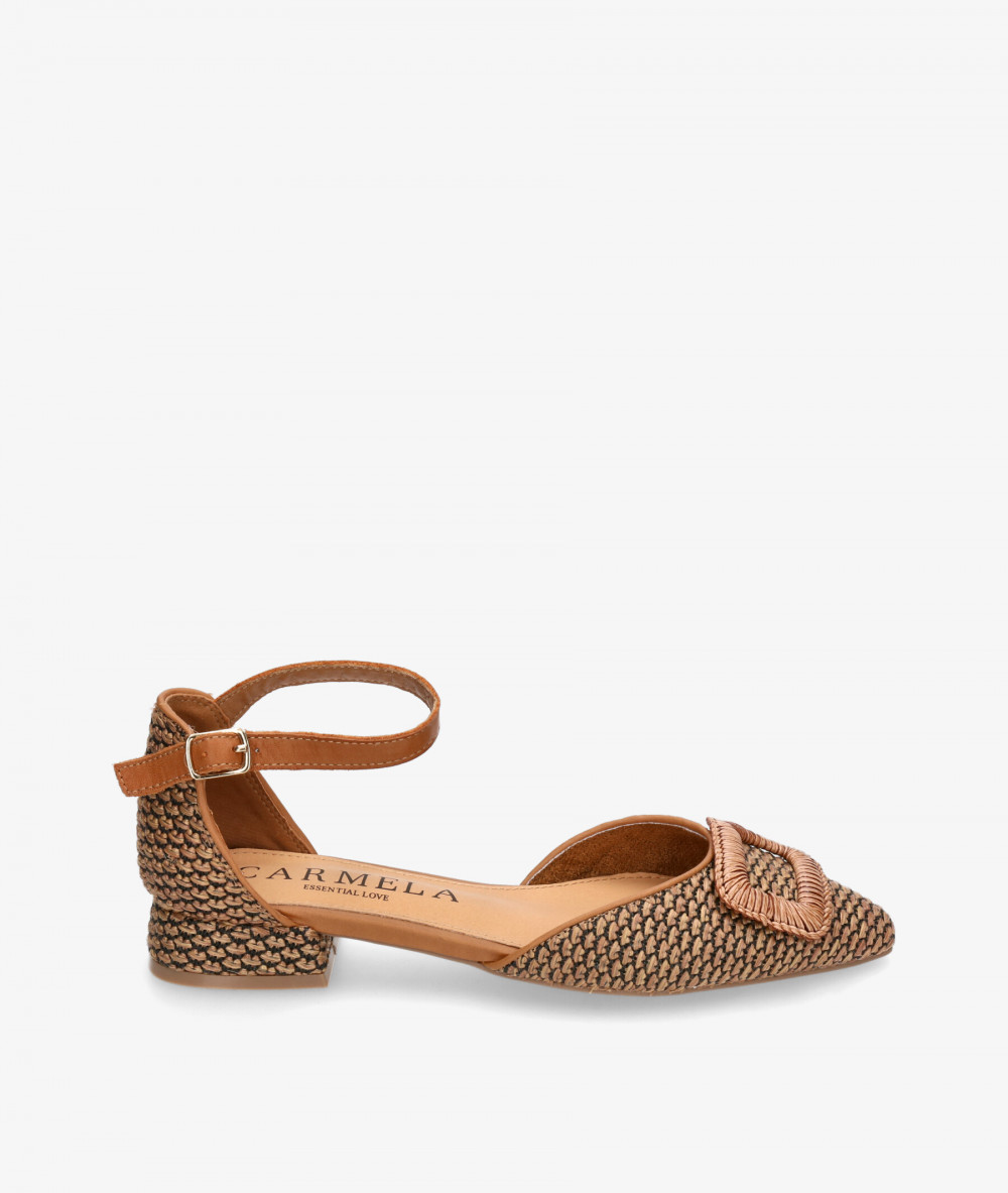 Zapatos de vestir Carmela 163241 en camel