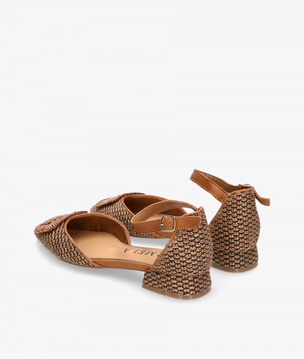 Zapatos de vestir Carmela 163241 en camel